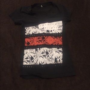 Twenty one pilots T-shirt